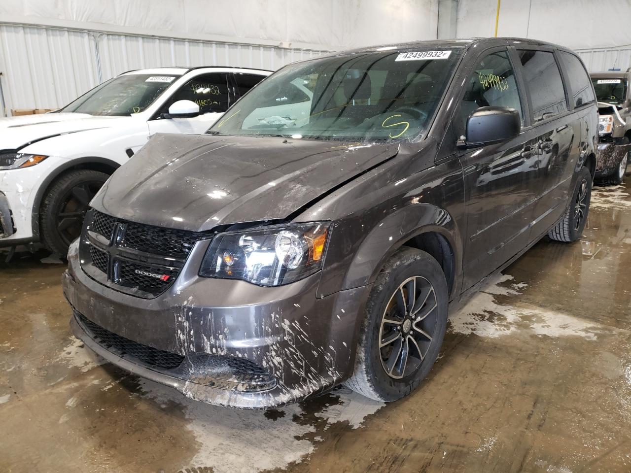 Photo 2 from auction – 2015 DODGE GRAND CARA with VIN 2C4RDGBG0FR523113