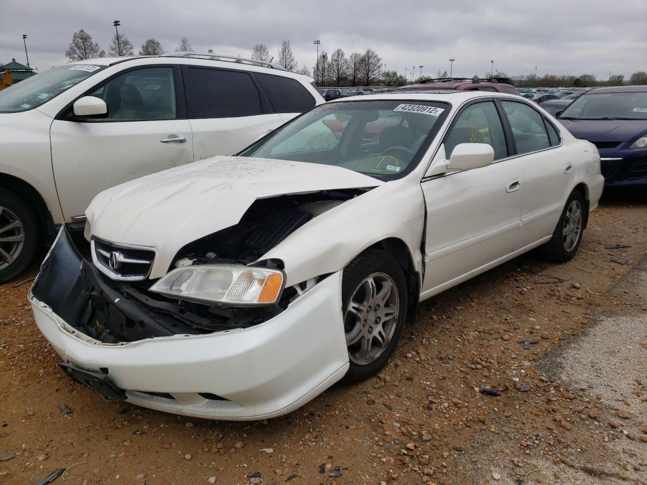 Photo 2 from auction – 2000 ACURA 3.2TL with VIN 19UUA5661YA059752