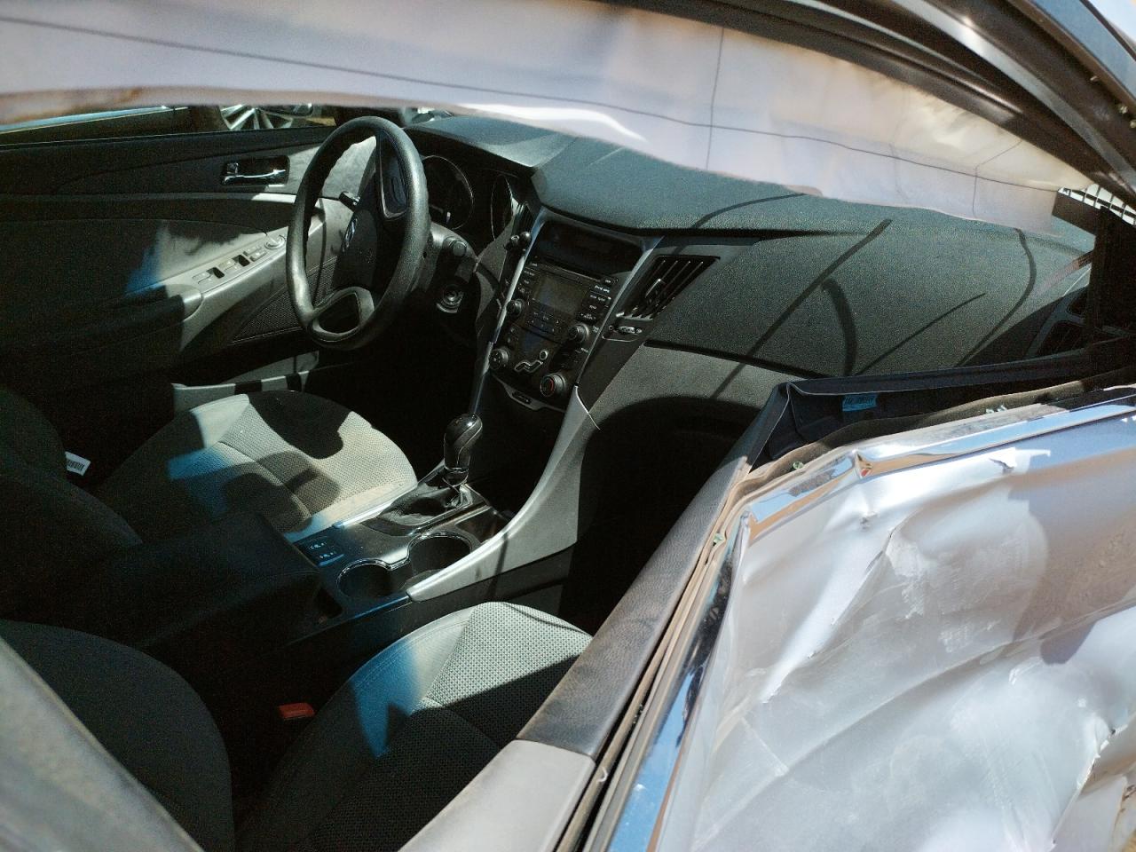 Photo 5 from auction – 2013 HYUNDAI SONATA GLS with VIN 5NPEB4AC2DH569683