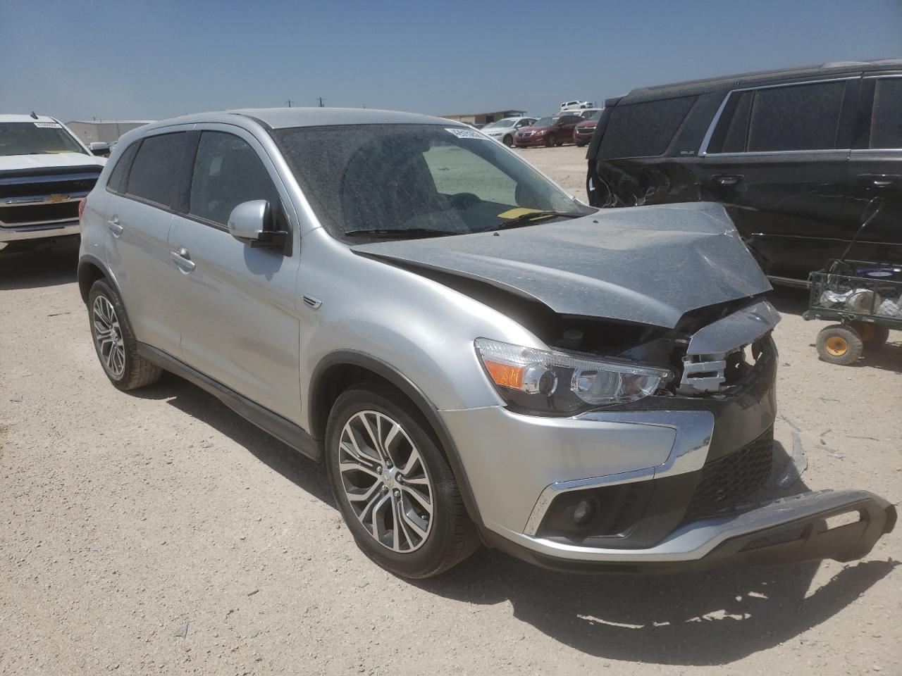 MITSUBISHI OUTLANDER 2018 with VIN JA4AP3AU7JU010046 - Photo from auction