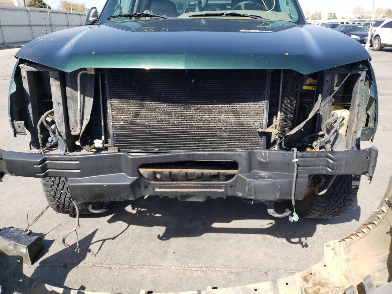 Photo 9 from auction – 2002 CHEVROLET AVALANCHE with VIN 3GNEK13T72G168770