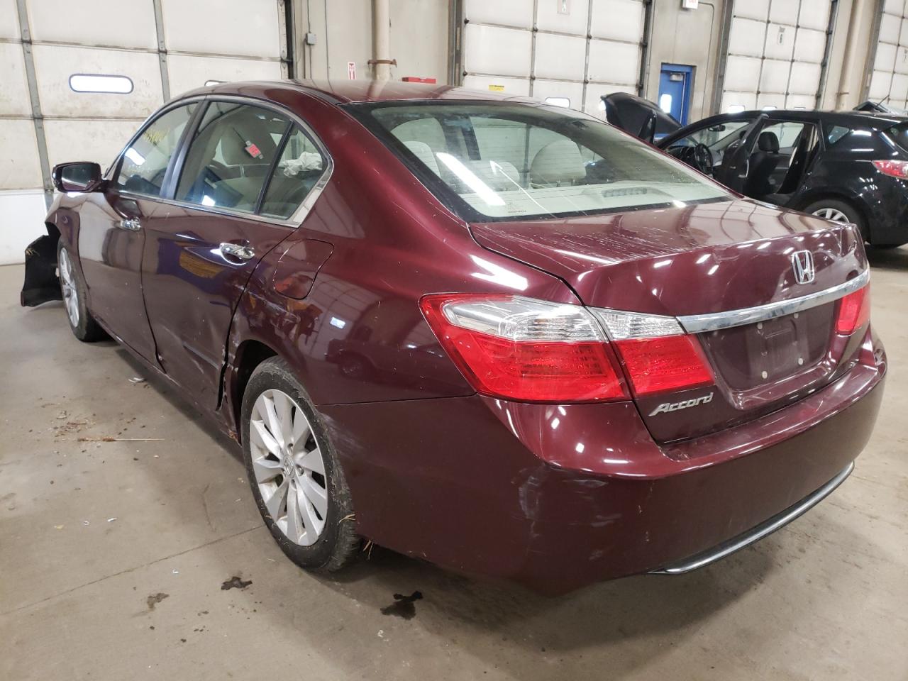 Photo 3 from auction – 2013 HONDA ACCORD EX with VIN 1HGCR2F70DA128517