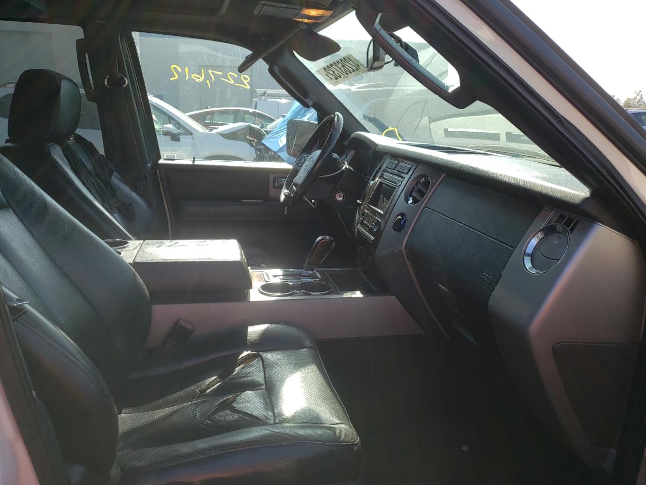 Photo 5 from auction – 2007 FORD EXPEDITION with VIN 1FMFU19567LA95381