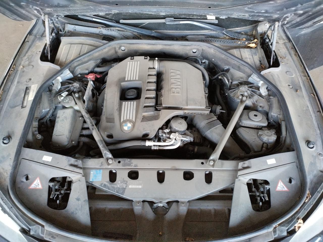 Photo 7 from auction – 2011 BMW 740 I with VIN WBAKA4C58BC612868