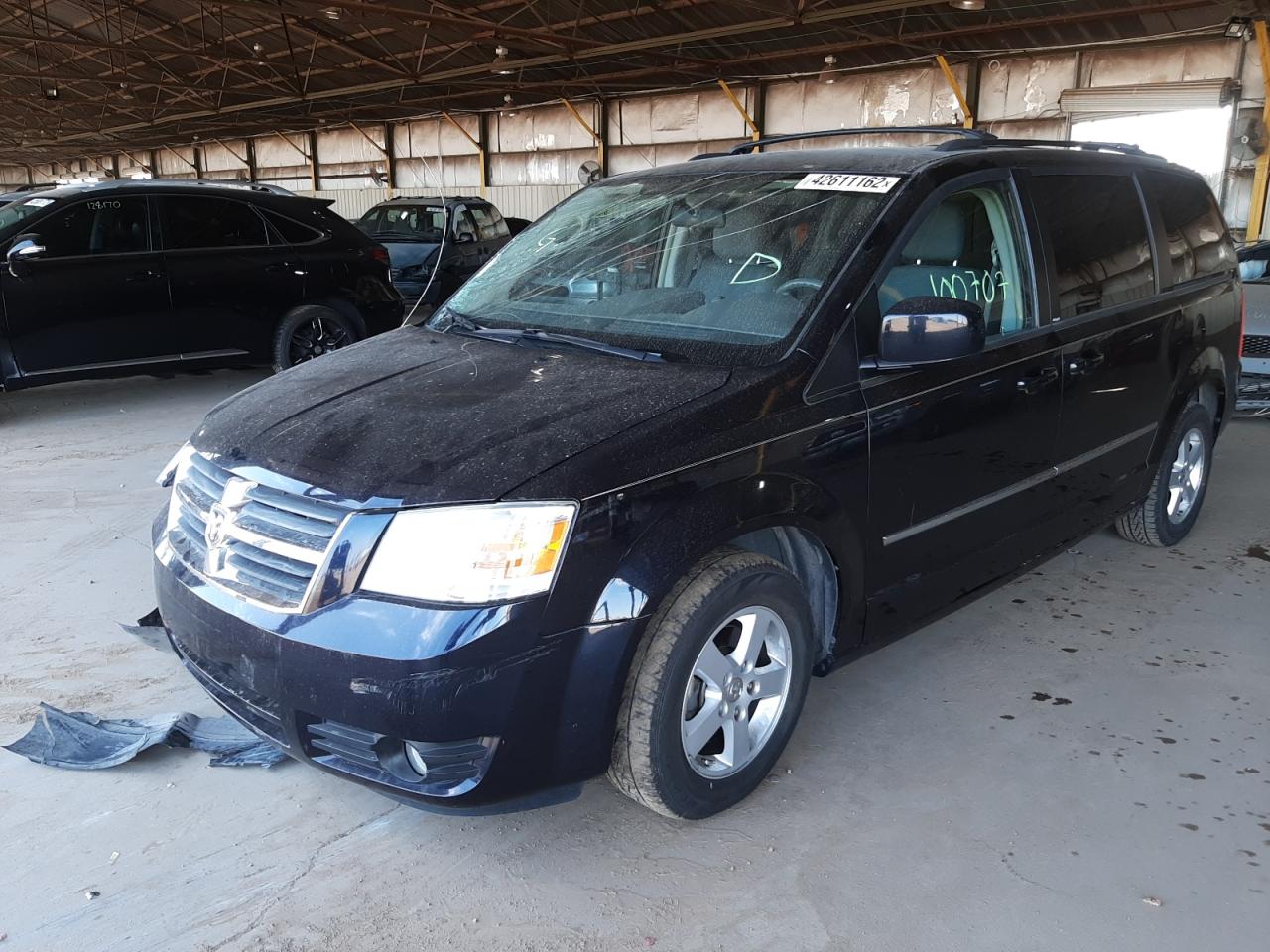 Photo 2 from auction – 2010 DODGE GRAND CARA with VIN 2D4RN5D11AR297184
