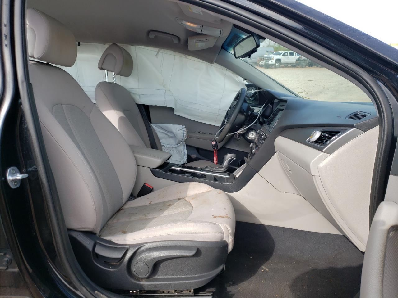 Photo 5 from auction – 2016 HYUNDAI SONATA SE with VIN 5NPE24AF8GH372774
