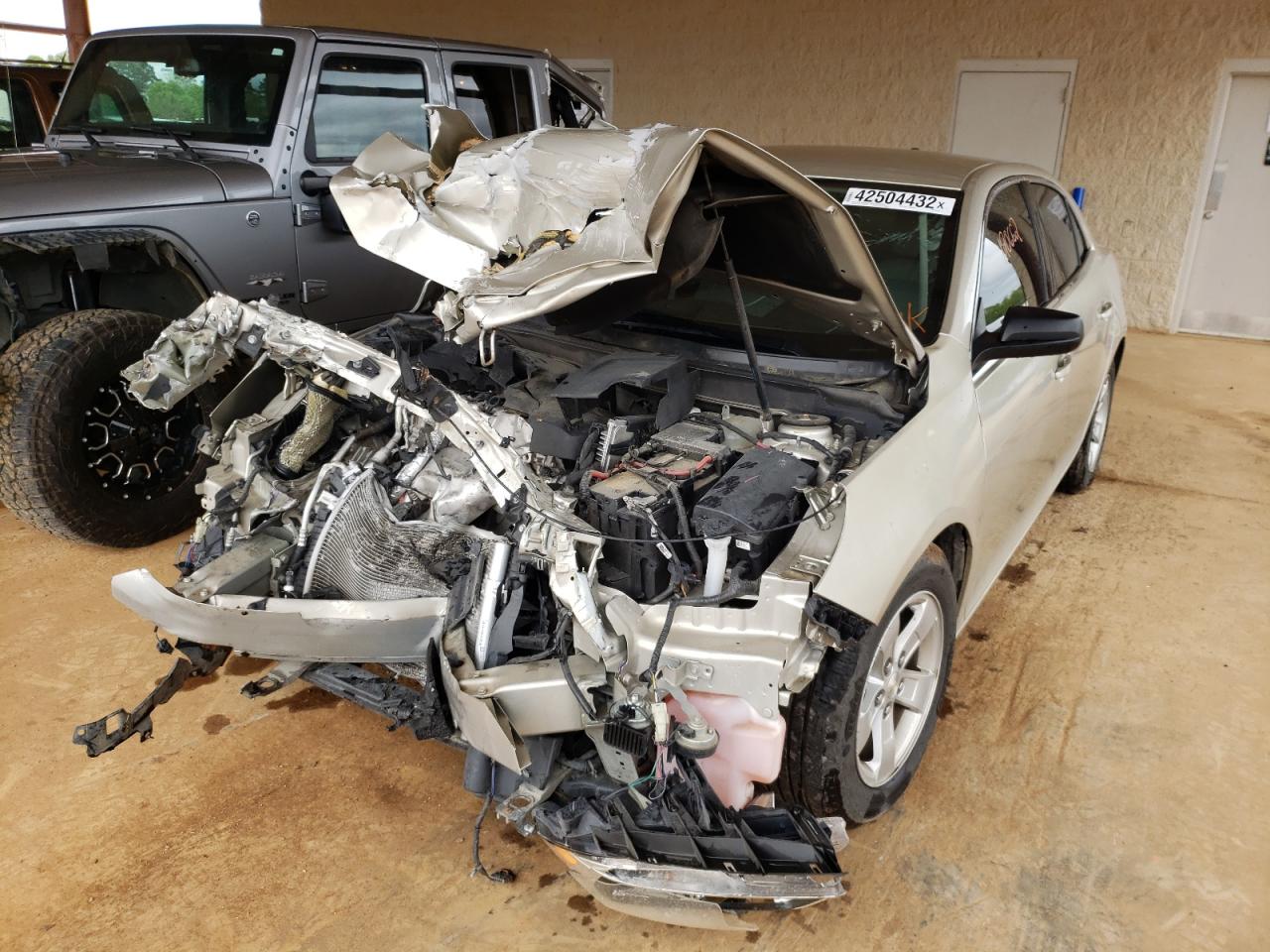 Photo 2 from auction – 2015 CHEVROLET MALIBU LS with VIN 1G11B5SL8FF317512