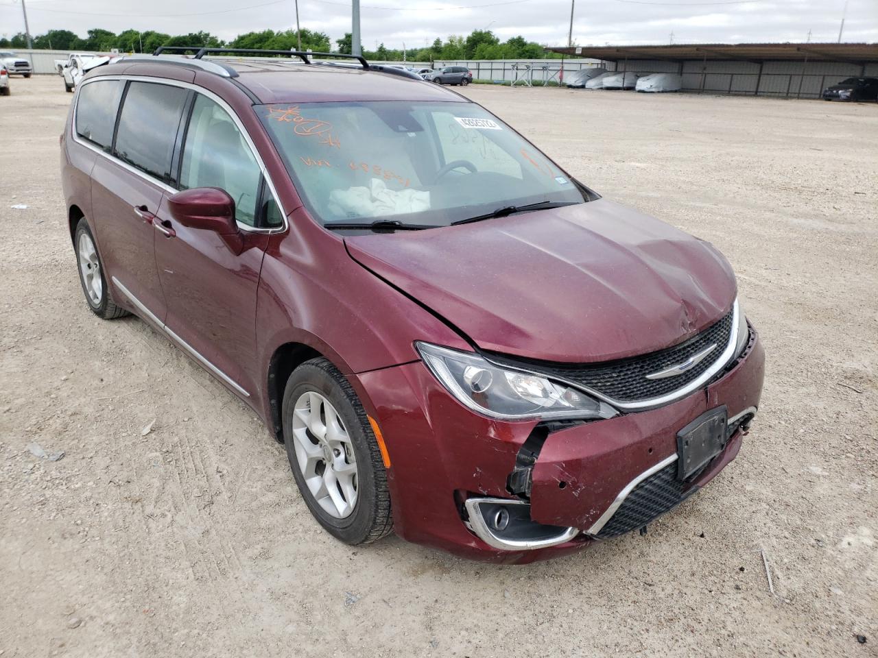 CHRYSLER PACIFICA T 2017 with VIN 2C4RC1EG8HR688891 - Photo from auction