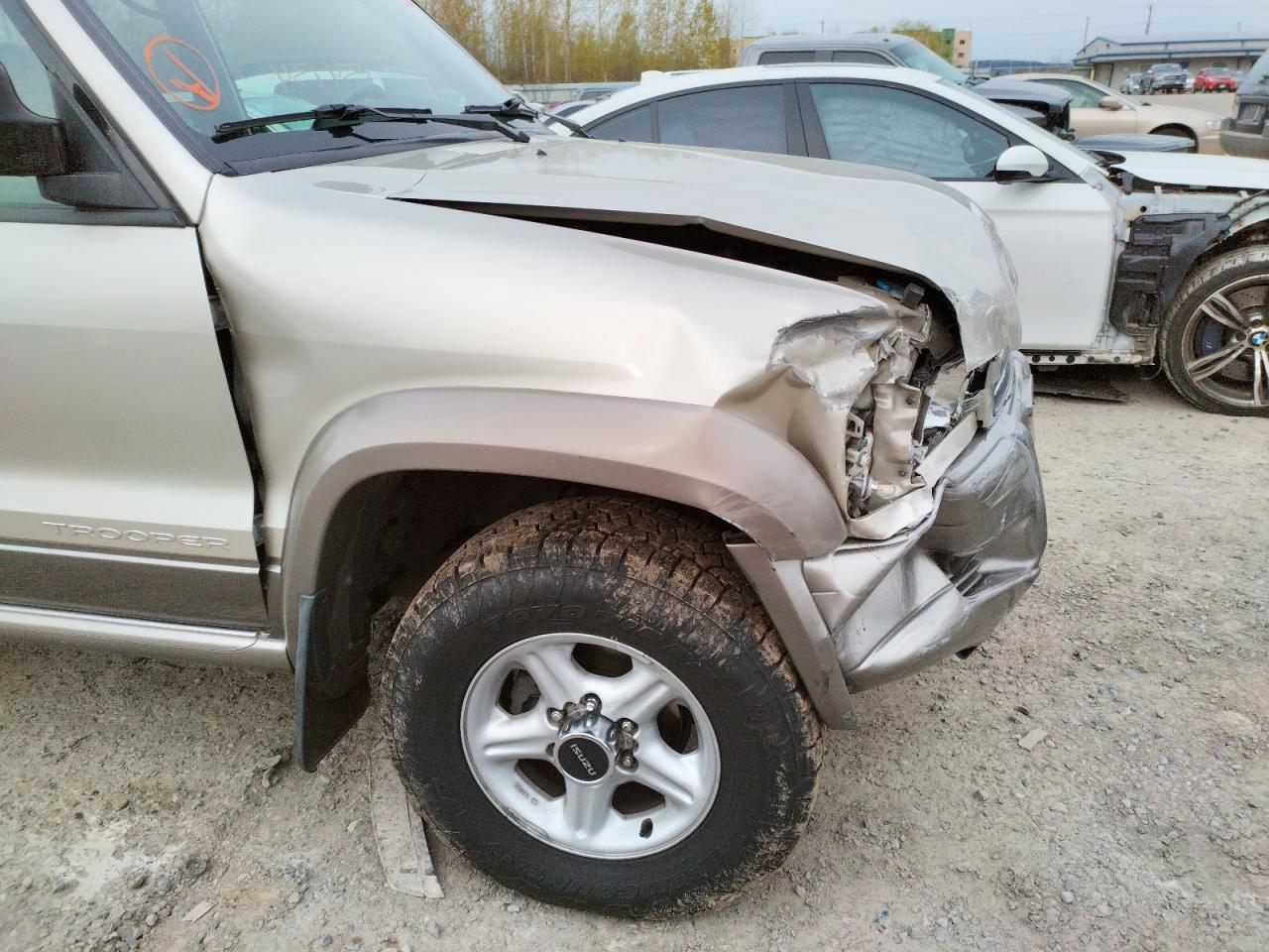 Photo 9 from auction – 2002 ISUZU TROOPER S with VIN JACDJ58X927J12477