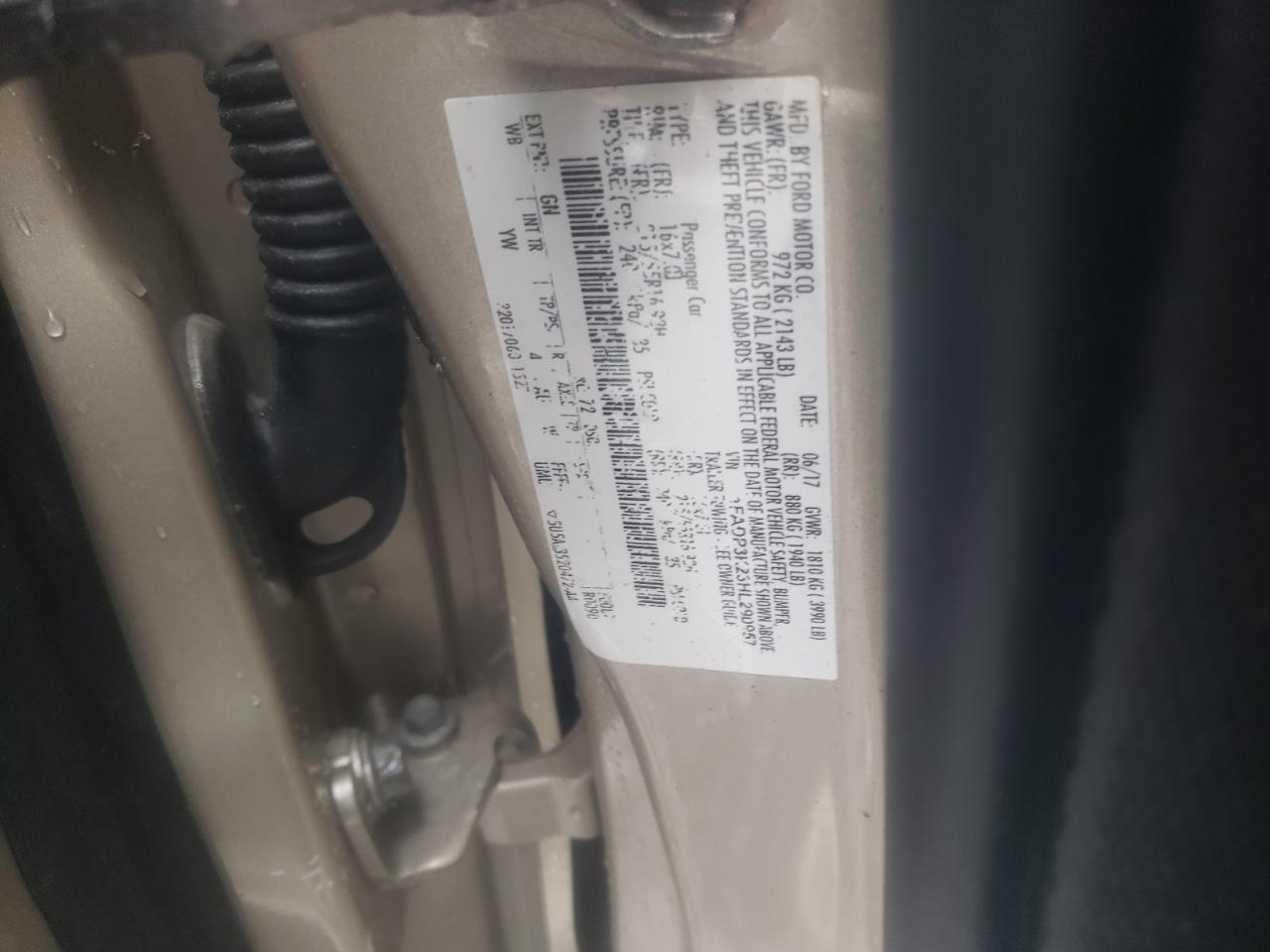 Photo 10 from auction – 2017 FORD FOCUS SE with VIN 1FADP3K23HL290957