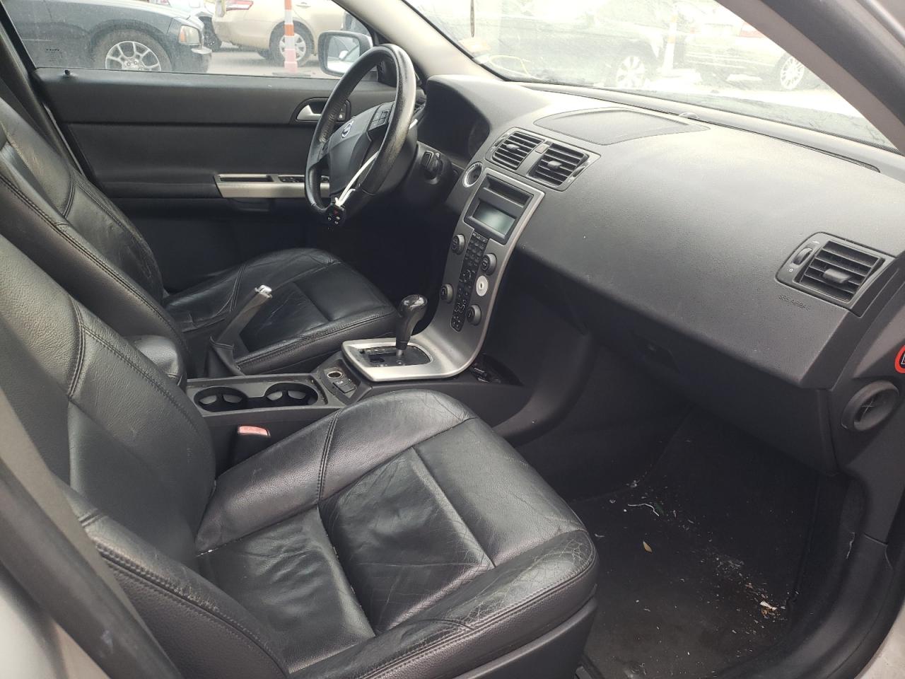 Photo 5 from auction – 2006 VOLVO S40 2.4I with VIN YV1MS390362175429