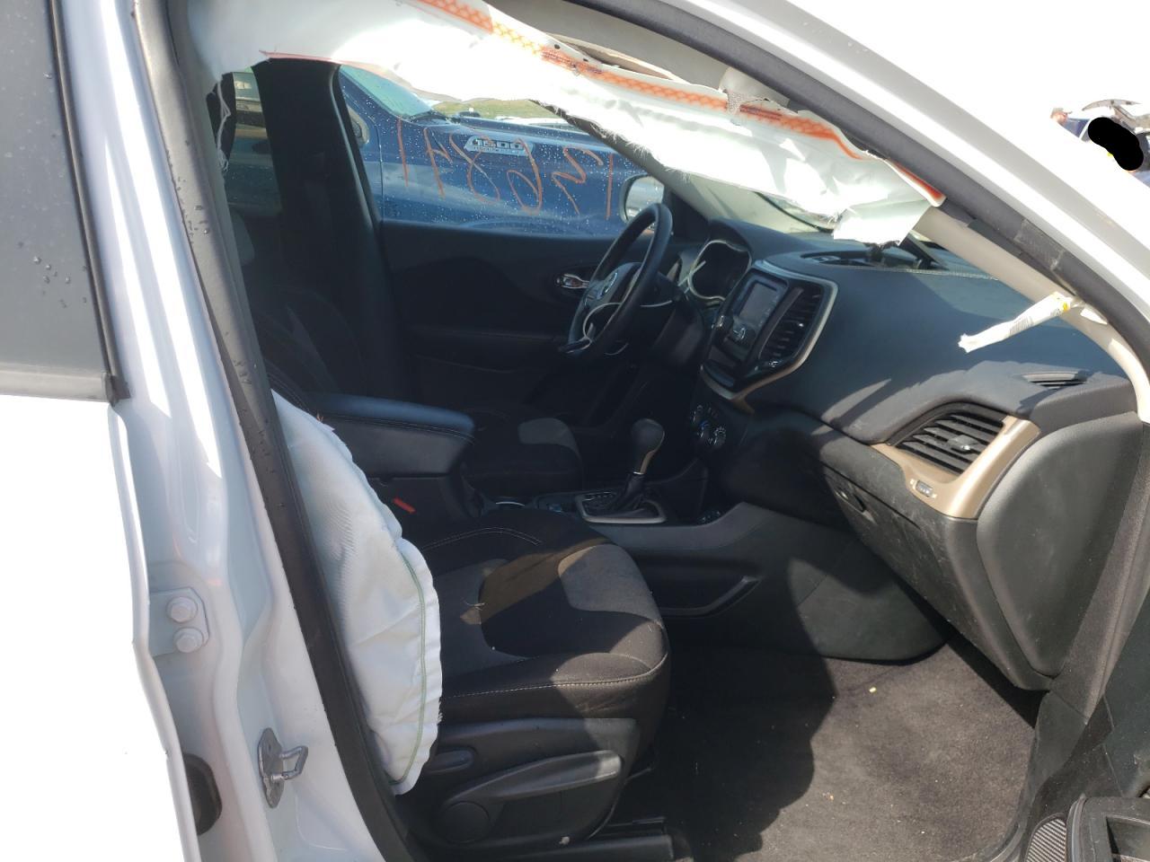 Photo 5 from auction – 2014 JEEP CHEROKEE S with VIN 1C4PJLAB3EW279929