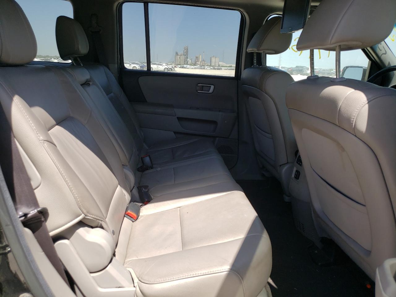 Photo 6 from auction – 2012 HONDA PILOT EXL with VIN 5FNYF4H51CB083226