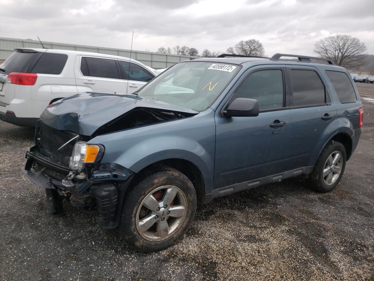 Photo 2 from auction – 2012 FORD ESCAPE XLT with VIN 1FMCU9D73CKC61253