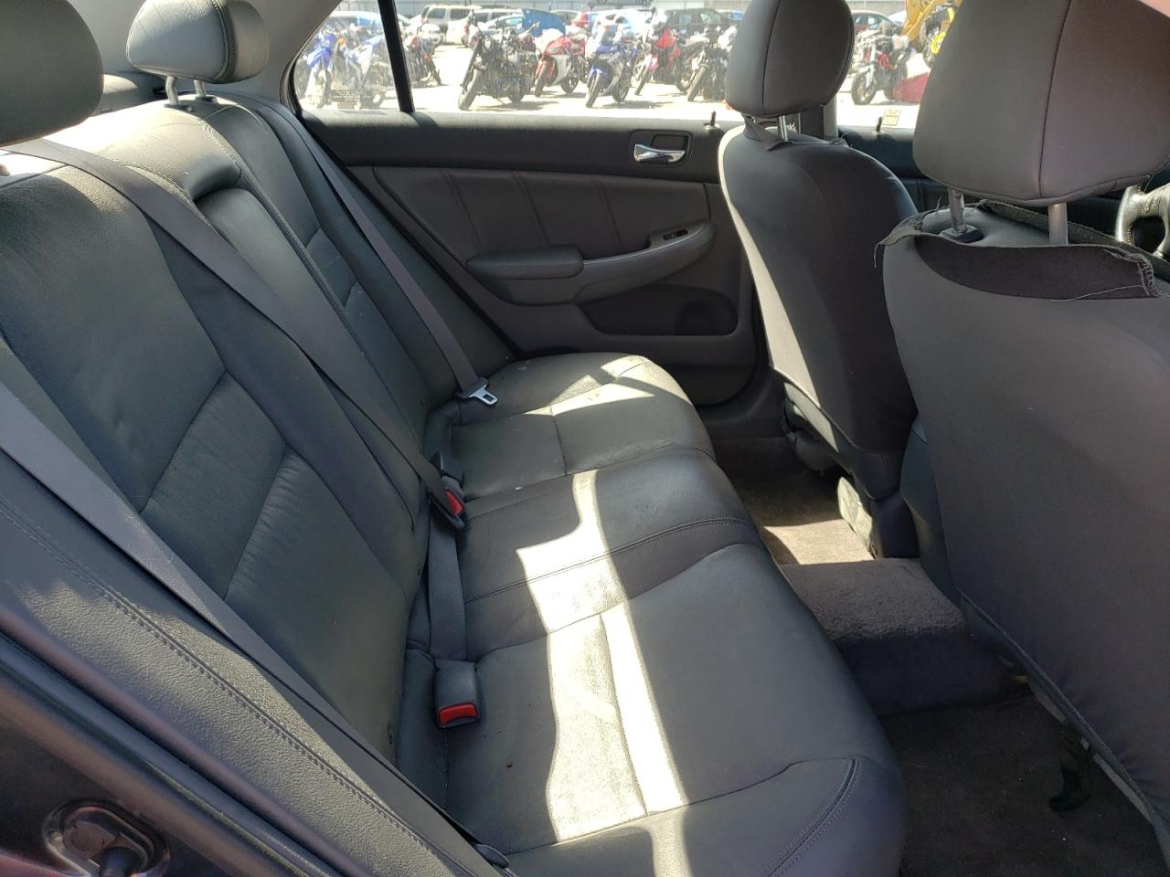 Photo 6 from auction – 2006 HONDA ACCORD EX with VIN JHMCM56876C009666