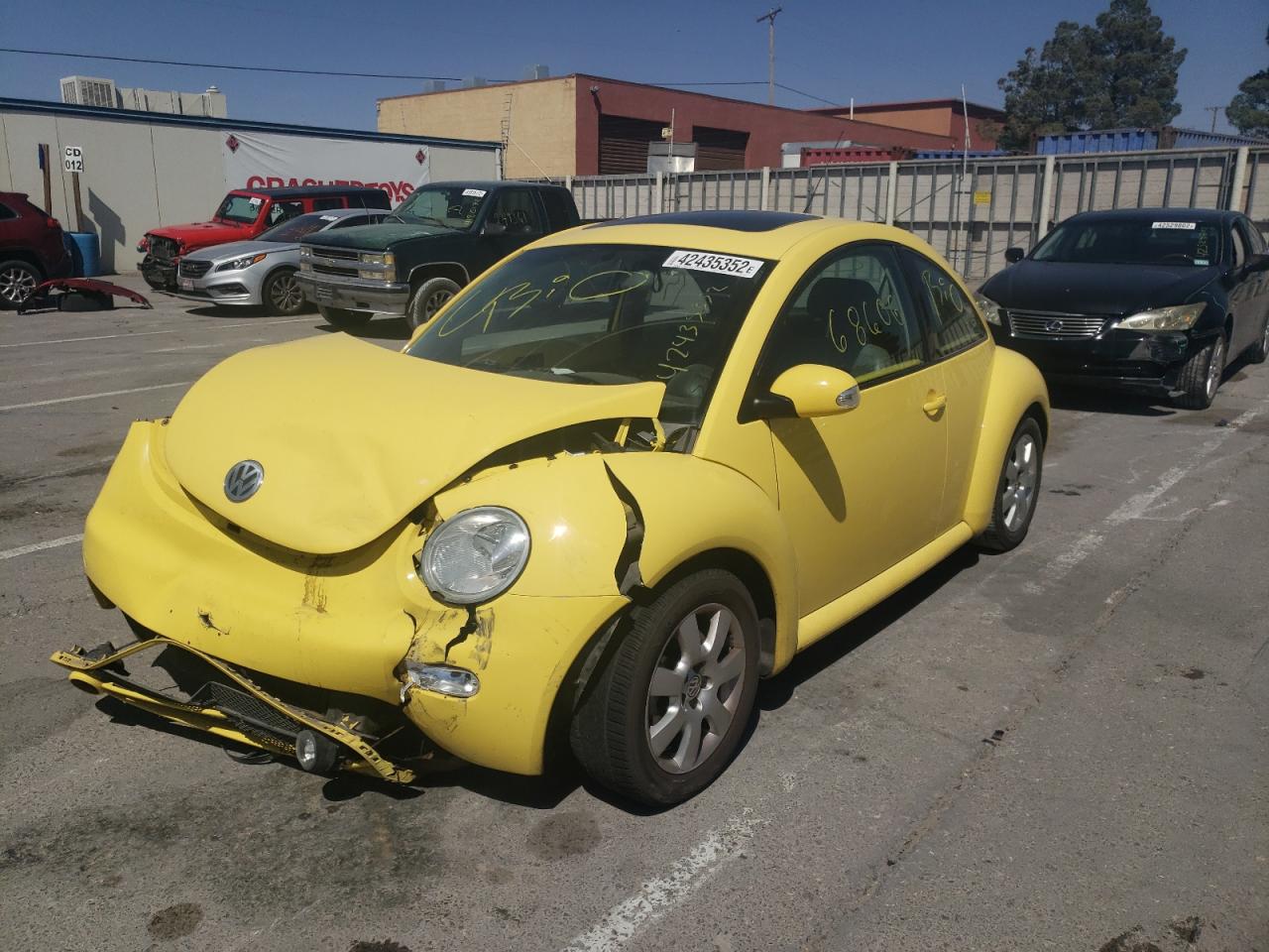 Photo 2 from auction – 2003 VOLKSWAGEN NEW BEETLE with VIN 3VWDD21C03M432175