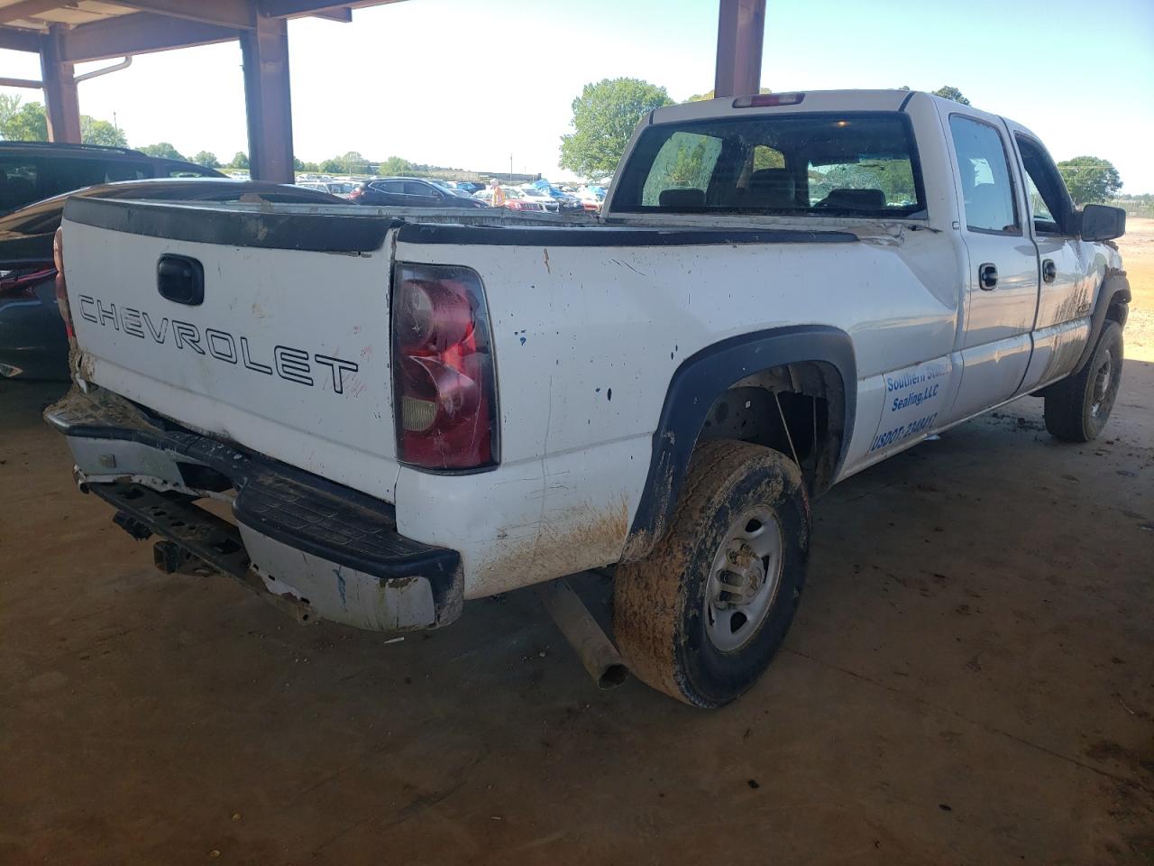 Photo 4 from auction – 2004 CHEVROLET SILVERADO with VIN 1GCHC23U84F212166