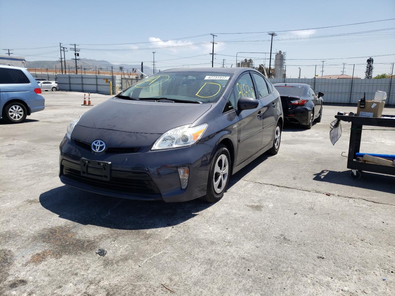 Photo 2 from auction – 2014 TOYOTA PRIUS with VIN JTDKN3DU5E1764646