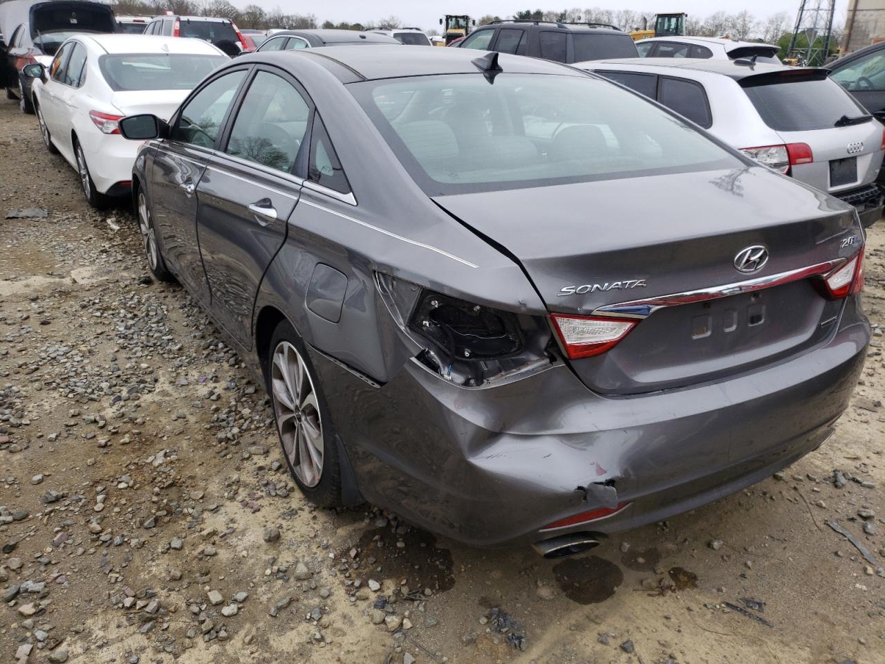 Photo 3 from auction – 2013 HYUNDAI SONATA SE with VIN 5NPEC4AB9DH661054