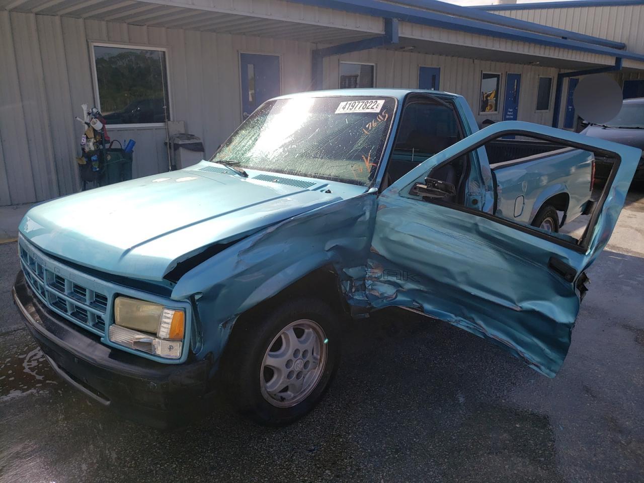 Photo 2 from auction – 1995 DODGE DAKOTA with VIN 1B7FL26G5SW930560