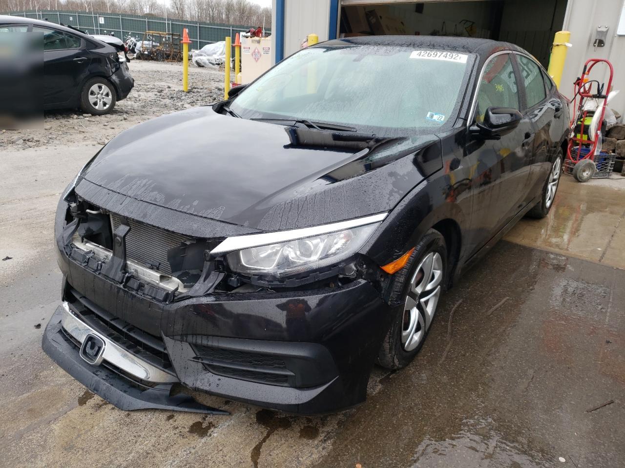 Photo 2 from auction – 2017 HONDA CIVIC LX with VIN 19XFC2F56HE226921