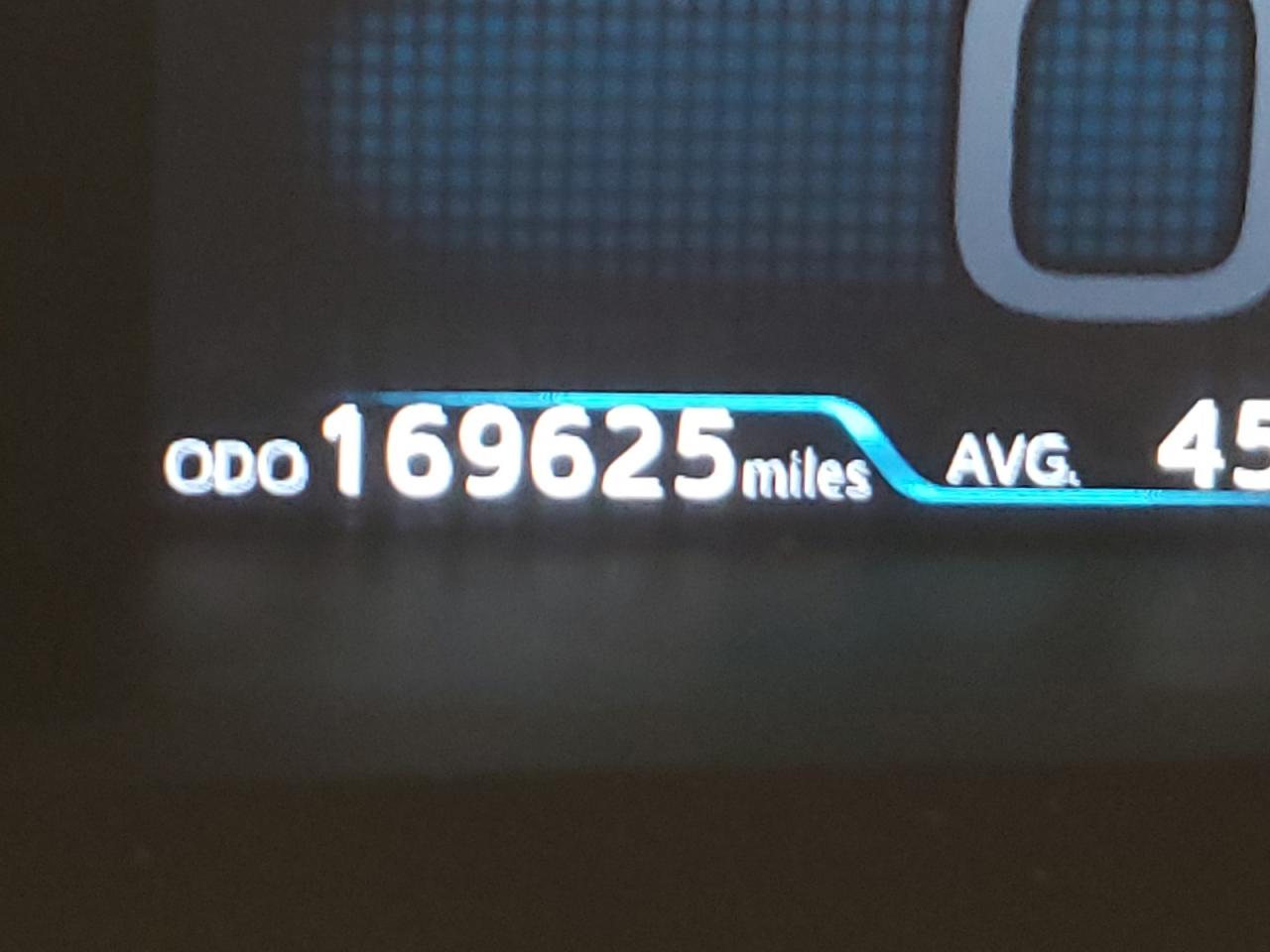 Photo 8 from auction – 2016 TOYOTA PRIUS with VIN JTDKARFU6G3503769