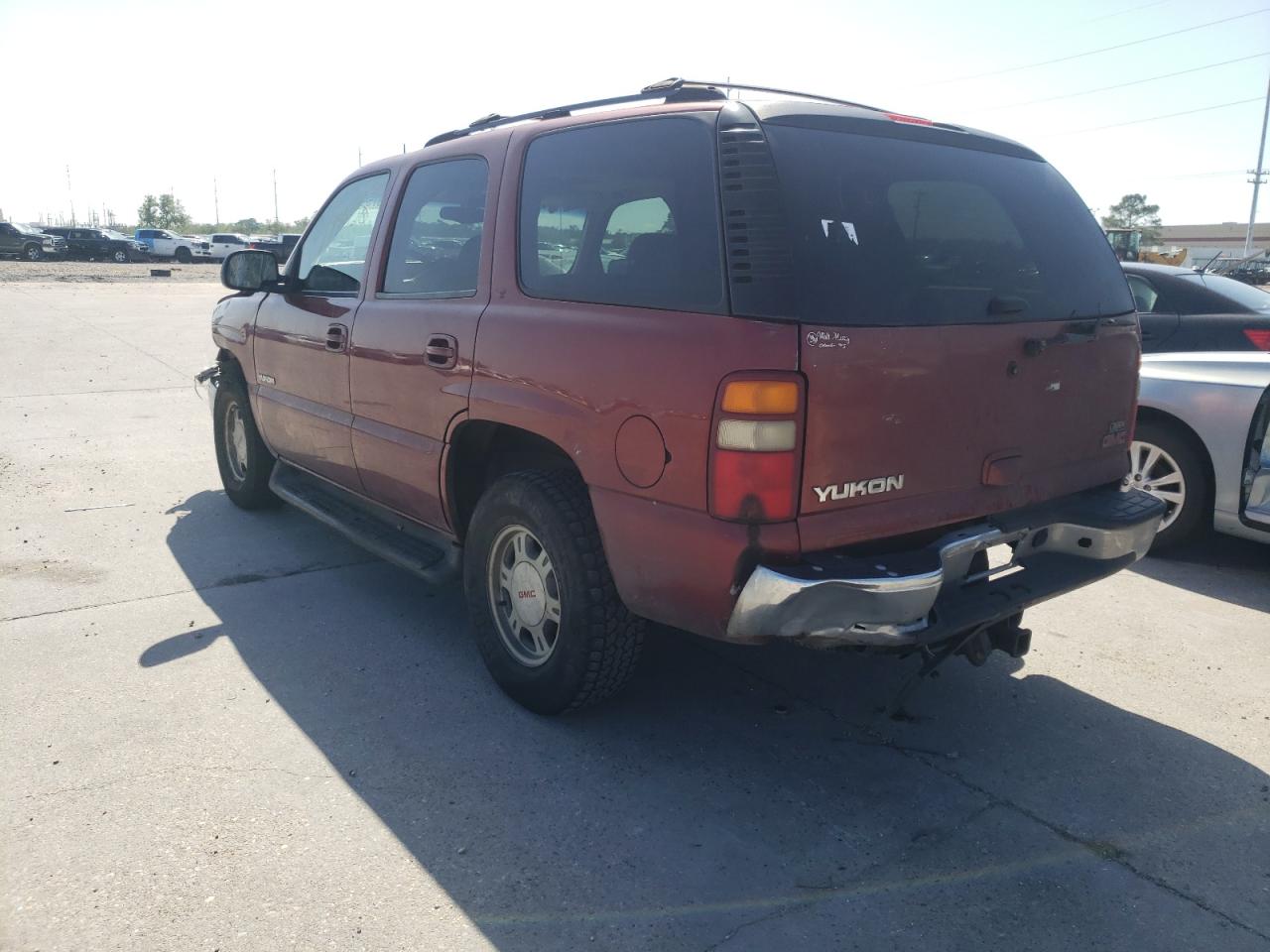 Photo 3 from auction – 2002 GMC YUKON with VIN 1GKEC13Z82R282114