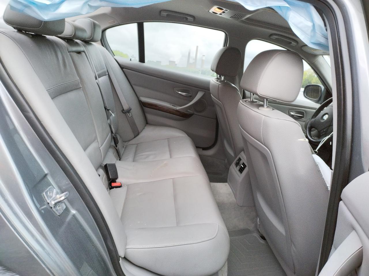 Photo 6 from auction – 2011 BMW 335 I with VIN WBAPM5C53BE577065