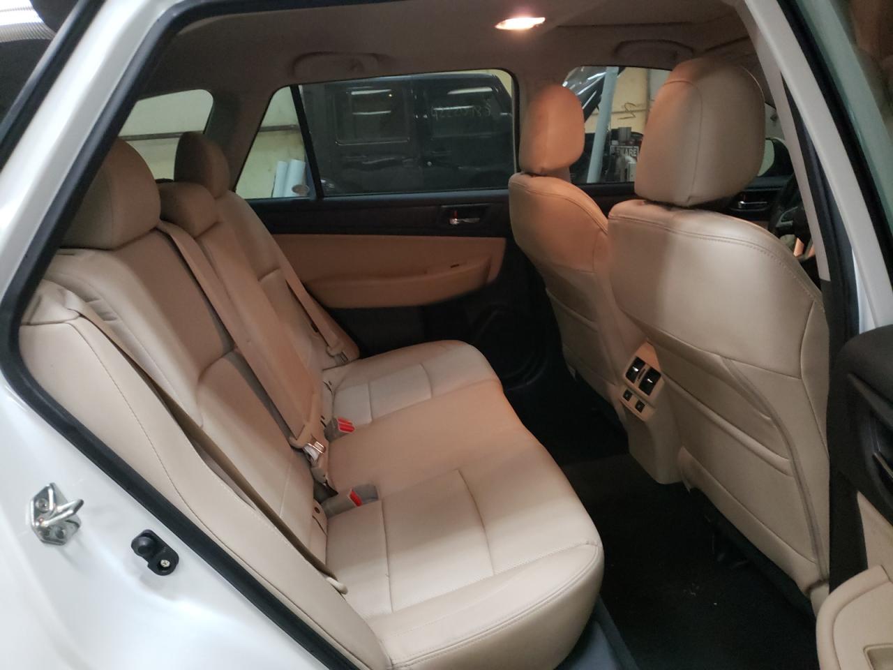 Photo 6 from auction – 2016 SUBARU OUTBACK 3. with VIN 4S4BSENC6G3250396