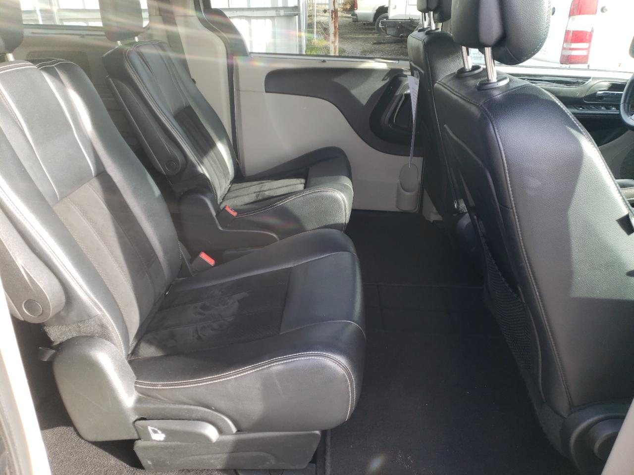 صورة رقم 6 من المزاد - 2017 DODGE GRAND CARA مع VIN 2C4RDGCG1HR731048