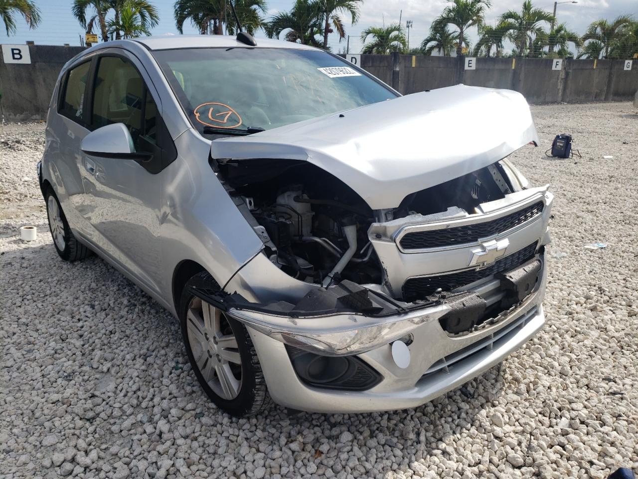 CHEVROLET SPARK 1LT 2015 con VIN KL8CD6S98FC738385 - Foto de la subasta