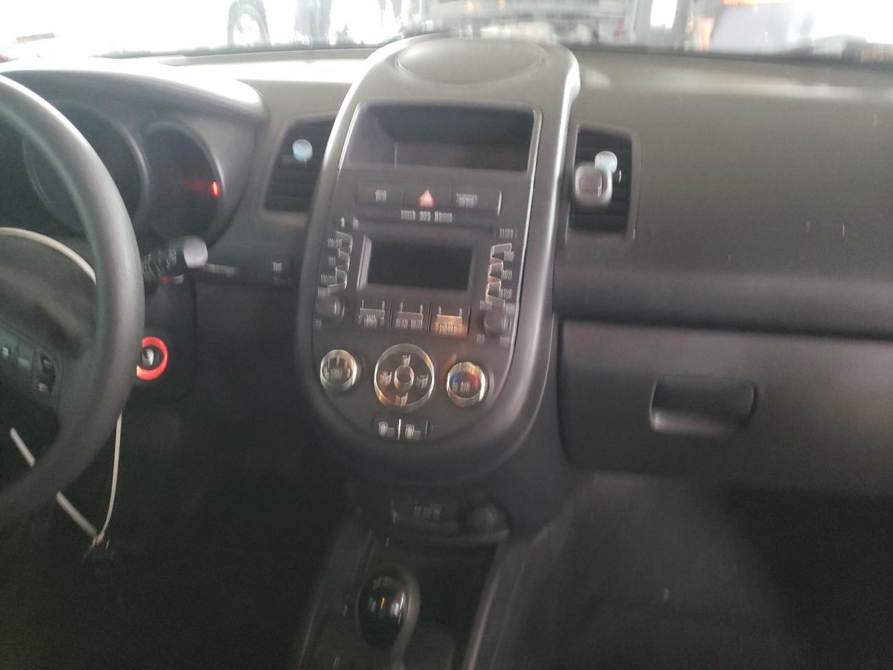 Photo 9 from auction – 2013 KIA SOUL with VIN KNDJT2A5XD7635239