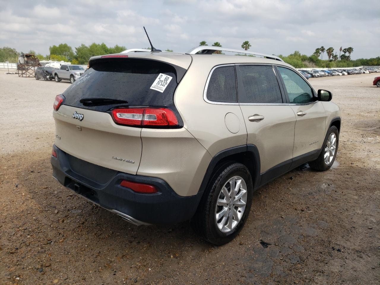Photo 4 from auction – 2015 JEEP CHEROKEE L with VIN 1C4PJMDSXFW728753