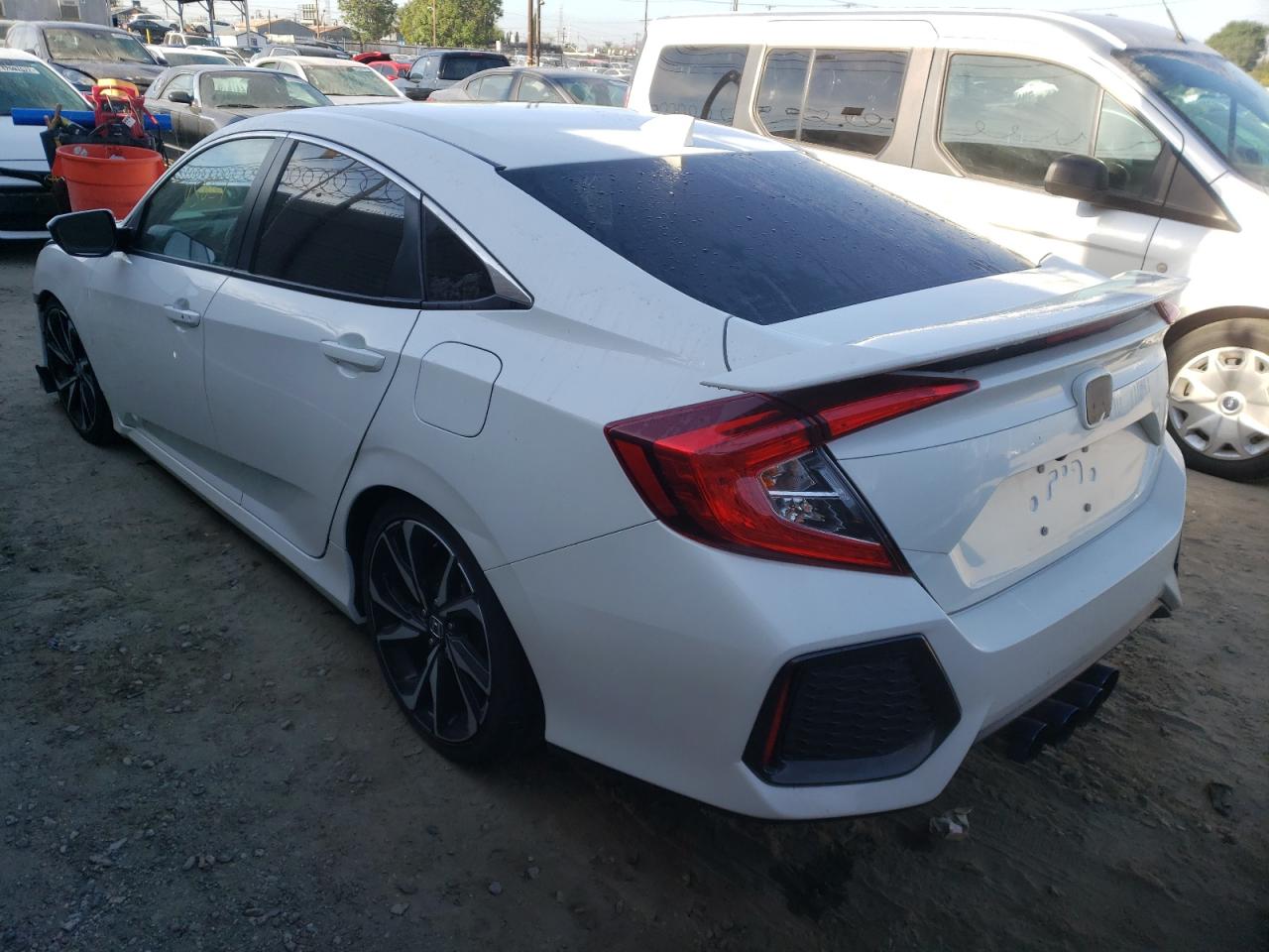 Photo 3 from auction – 2018 HONDA CIVIC SI with VIN 2HGFC1E52JH702010