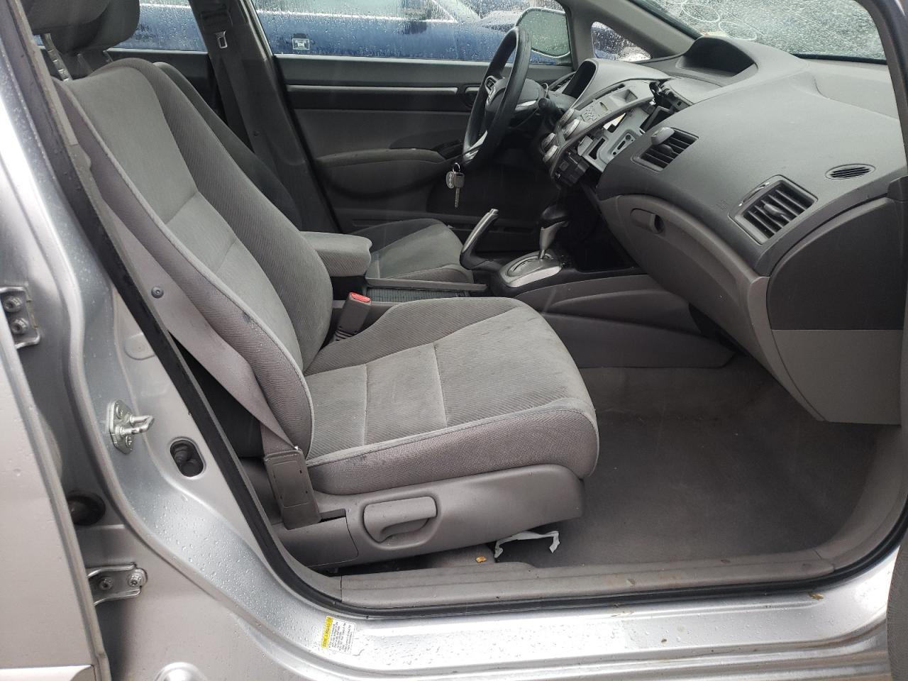 Photo 5 from auction – 2009 HONDA CIVIC EX with VIN 19XFA16839E000556