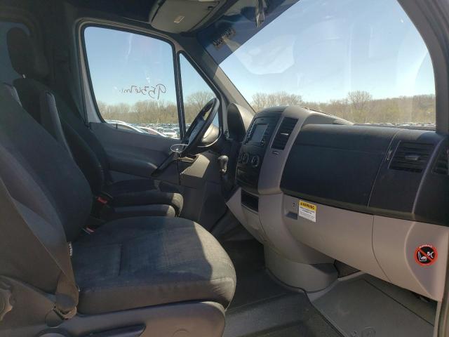 Photo 5 from auction – 2016 MERCEDES-BENZ SPRINTER 2 with VIN 8BRPE7DD7GE124171