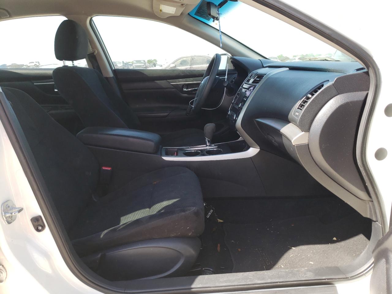 Фото 5 с аукциона – 2015 NISSAN ALTIMA 2.5 с VIN 1N4AL3AP1FC409601