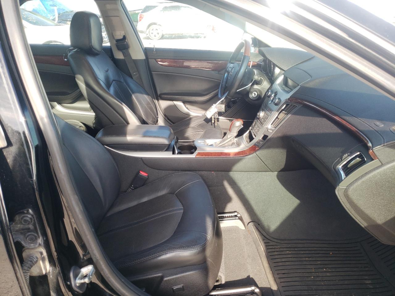 Photo 5 from auction – 2011 CADILLAC CTS LUXURY with VIN 1G6DG5EY8B0142837