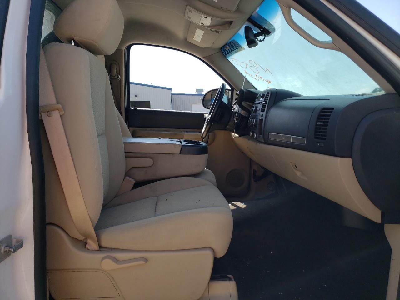 Photo 5 from auction – 2008 CHEVROLET SILVERADO with VIN 1GCEK14J78Z154141