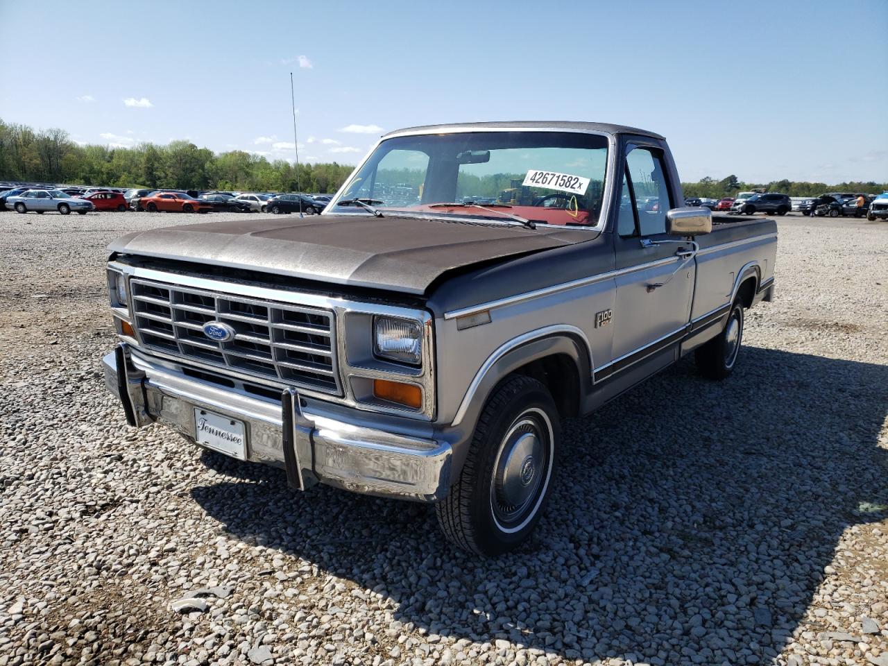 Photo 2 from auction – 1982 FORD F100 with VIN 1FTDF10F4CPA91859