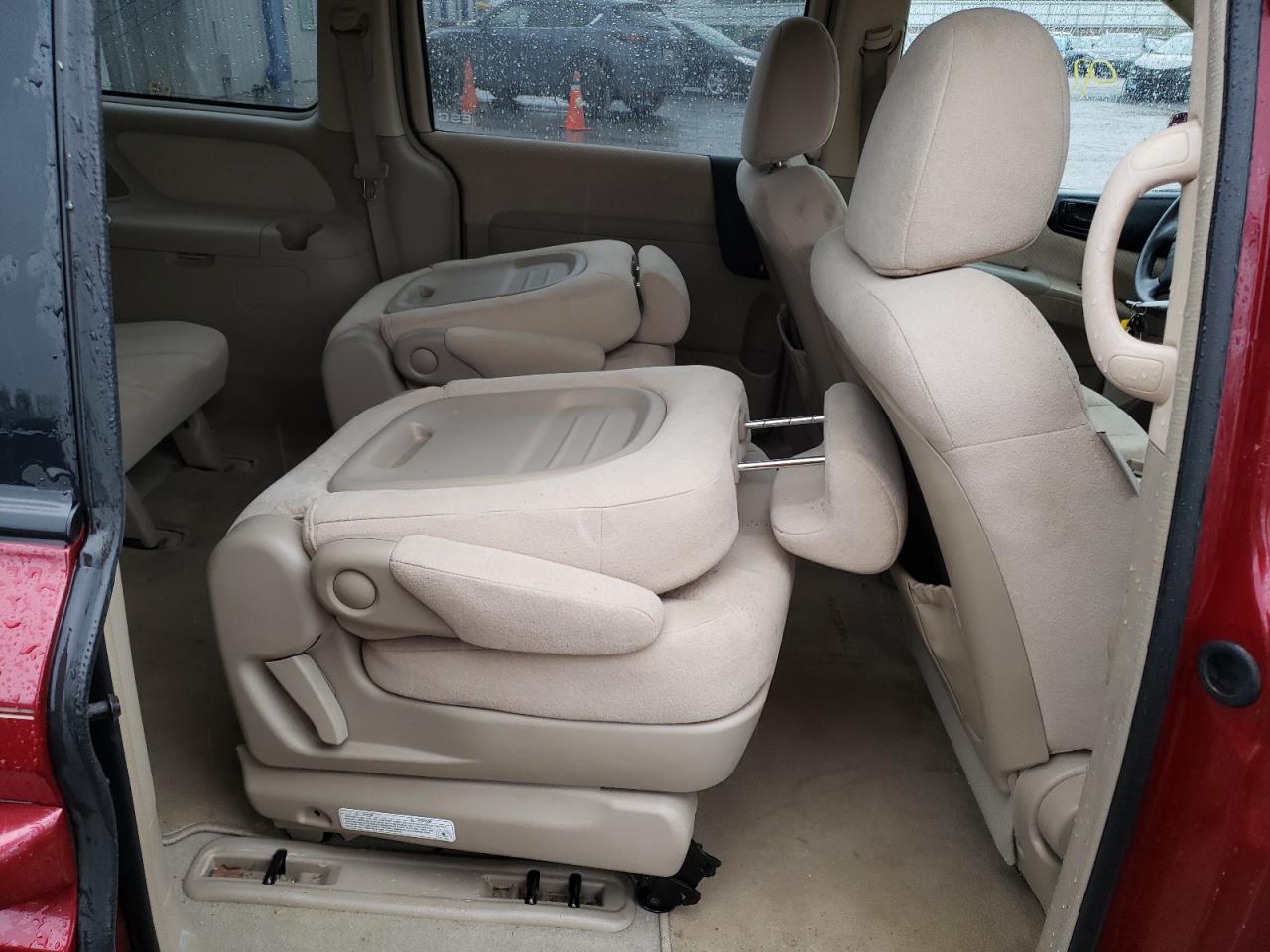 Photo 6 from auction – 2007 HYUNDAI ENTOURAGE with VIN KNDMC233876022670