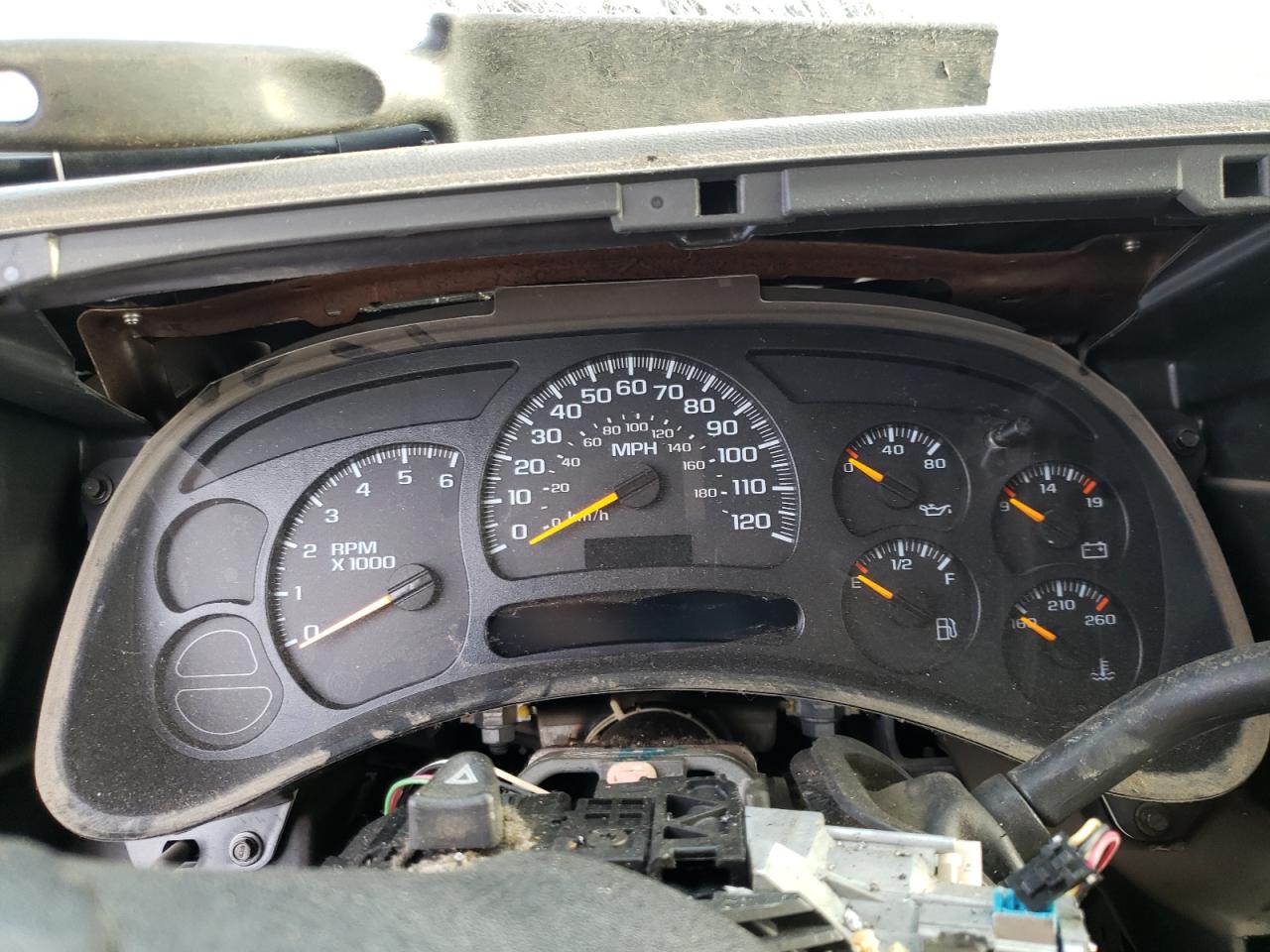 Photo 8 from auction – 2005 CHEVROLET SILVERADO with VIN 1GCEC19Z15Z196487