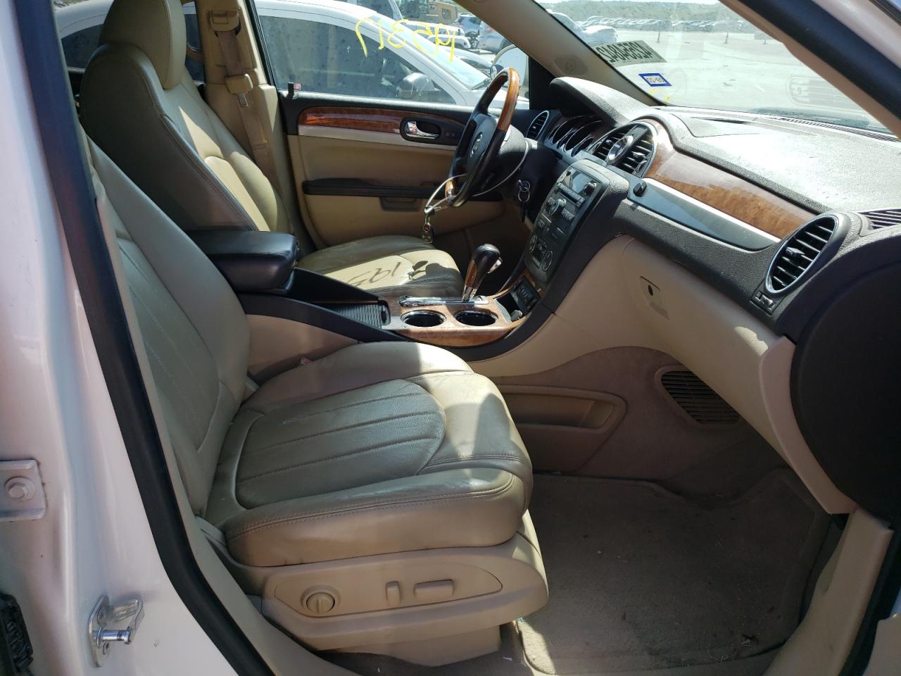 Photo 5 from auction – 2011 BUICK ENCLAVE CX with VIN 5GAKVBEDXBJ373188