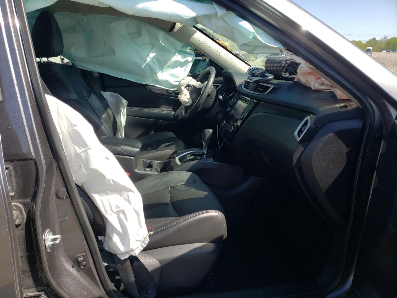 Photo 5 from auction – 2015 NISSAN ROGUE S with VIN 5N1AT2MT6FC776342