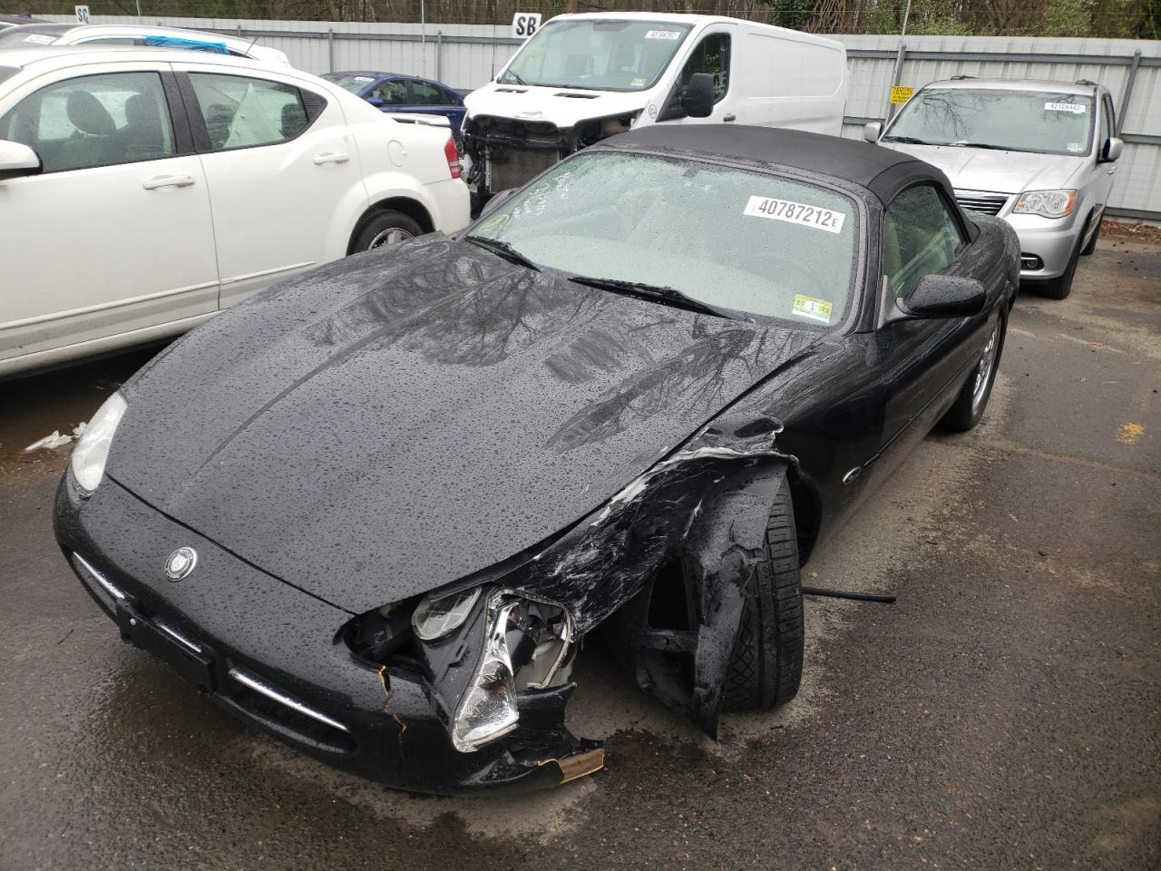 Photo 2 from auction – 1998 JAGUAR XK8 with VIN SAJGX2241WC030171
