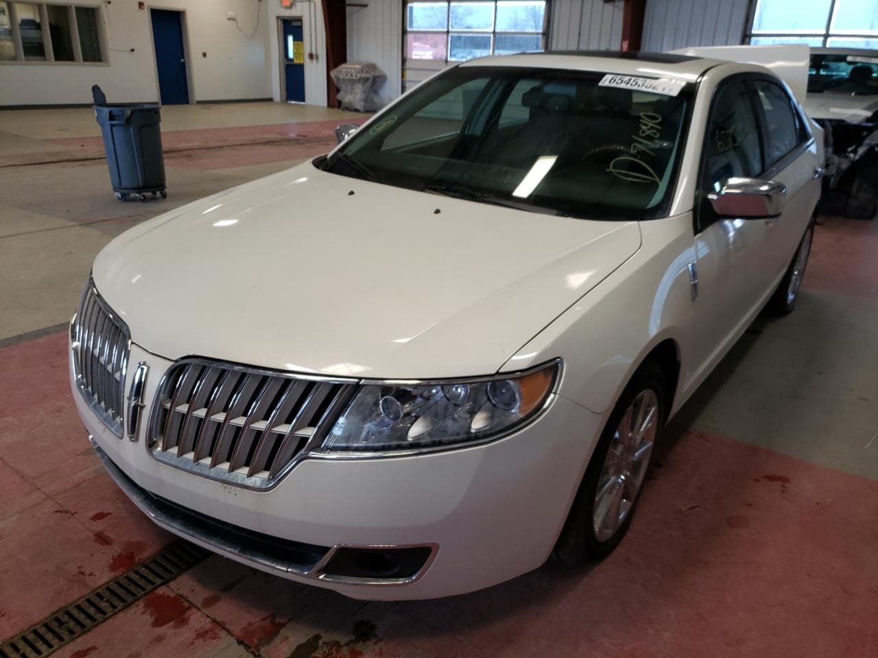Photo 2 from auction – 2012 LINCOLN MKZ with VIN 3LNHL2GCXCR808295