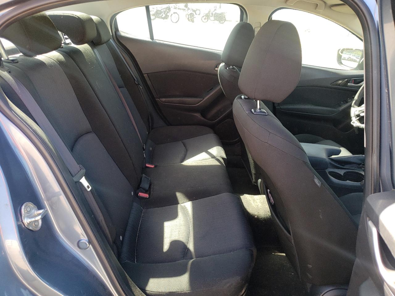 Photo 6 from auction – 2015 MAZDA 3 SPORT with VIN 3MZBM1U79FM208035