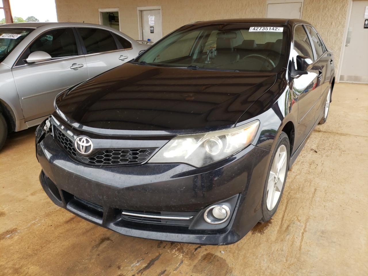 Photo 2 from auction – 2012 TOYOTA CAMRY BASE with VIN 4T1BF1FK3CU015851