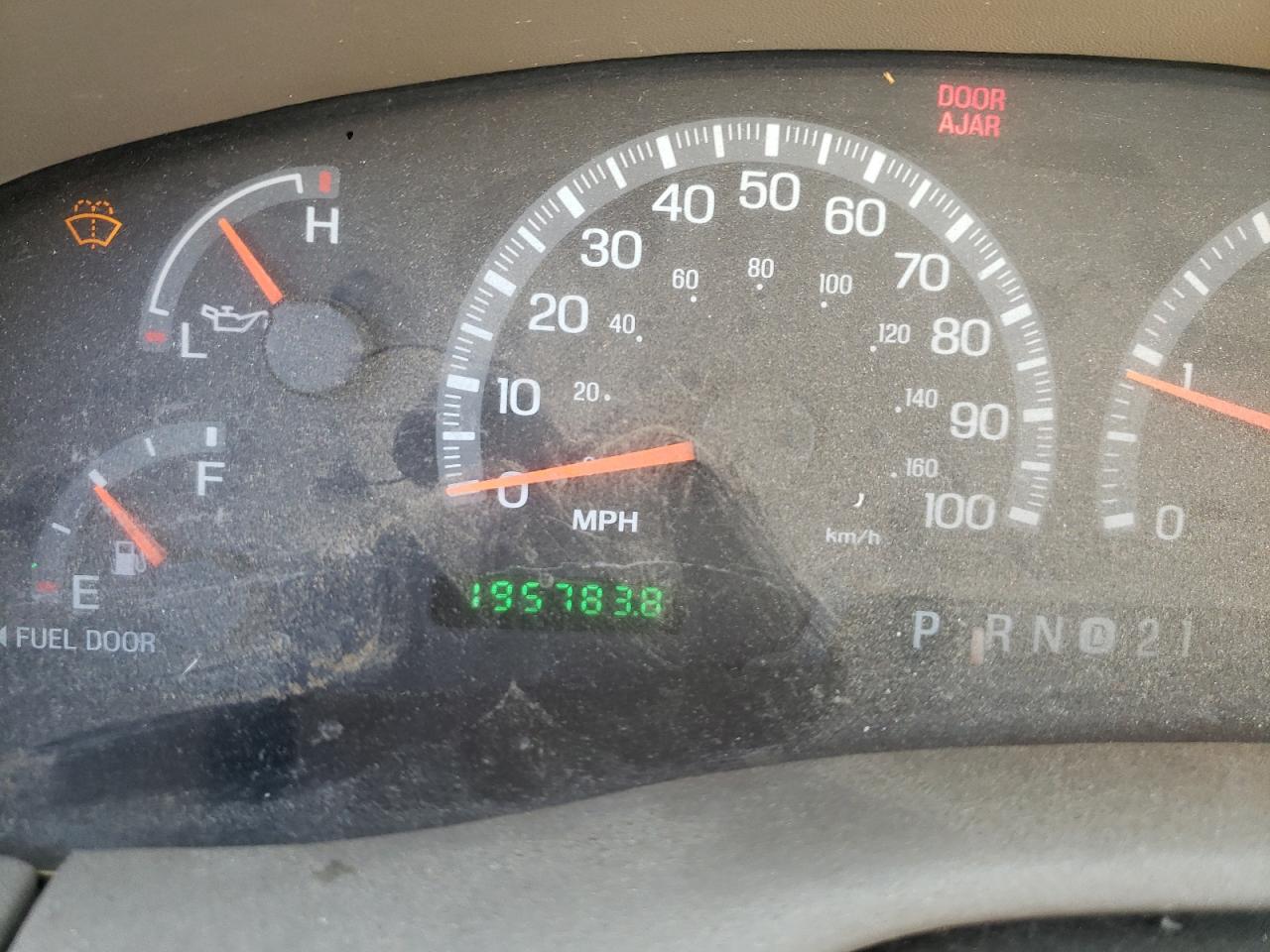 Photo 8 from auction – 2002 FORD EXPEDITION with VIN 1FMRU17L32LA70509