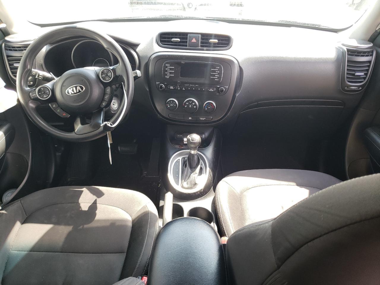 Photo 9 from auction – 2015 KIA SOUL with VIN KNDJN2A24F7169830